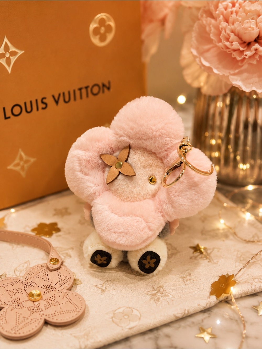 Fashion Jewelry Pink Plush Flower Key Holder